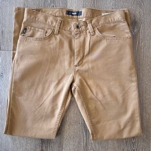 Men’s Tan Vans khakis
